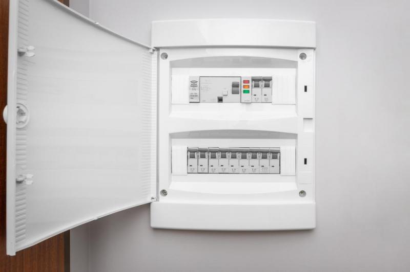 Une mise en conformit&eacute; &eacute;lectrique s'impose &agrave; Paris 15e Arrondissement